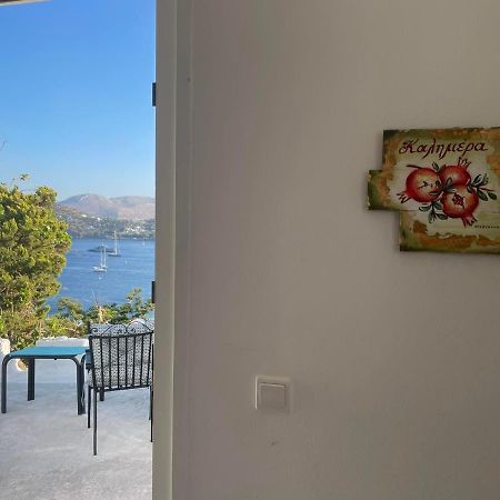 Sweet Home With Two Beds -One Single Room- With Beautiful View! Agia Marina  Eksteriør billede